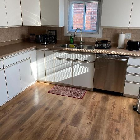 Windsor Airport Room Accommodation Екстер'єр фото