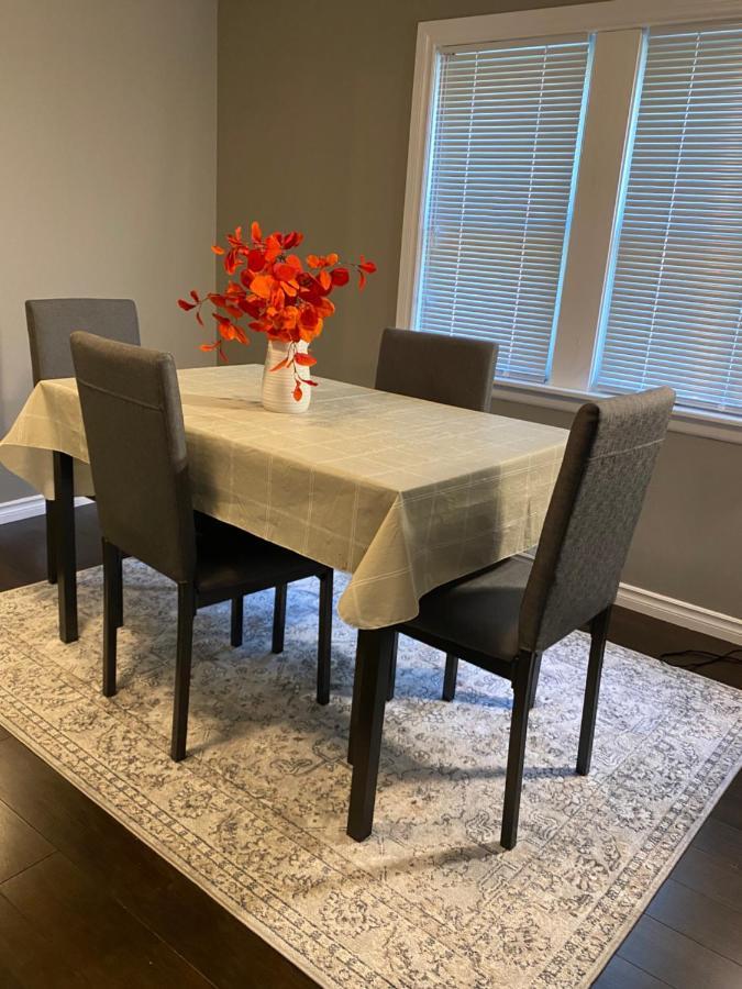 Windsor Airport Room Accommodation Екстер'єр фото