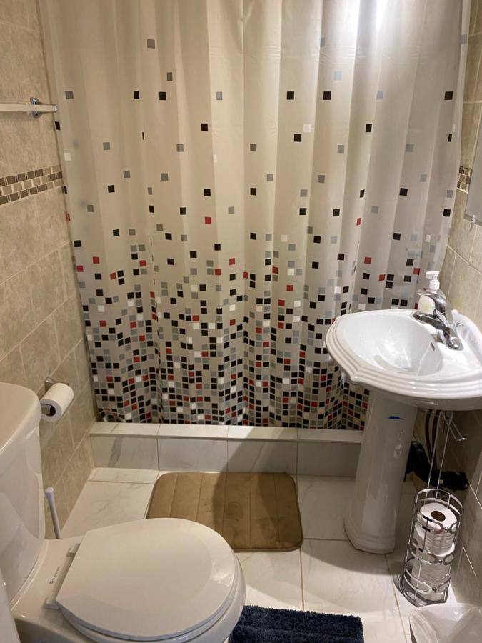 Windsor Airport Room Accommodation Екстер'єр фото